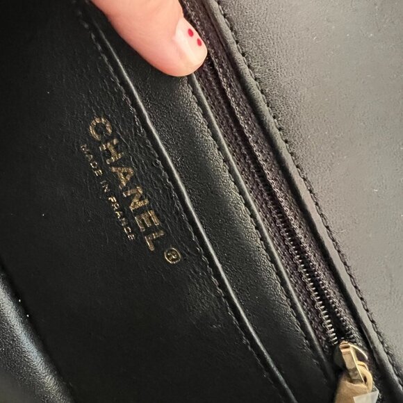 Chanel black gold Grafiti Crocodile embossed calfskin 2.55 Reissue 224 flap bag - Picture 11 of 13